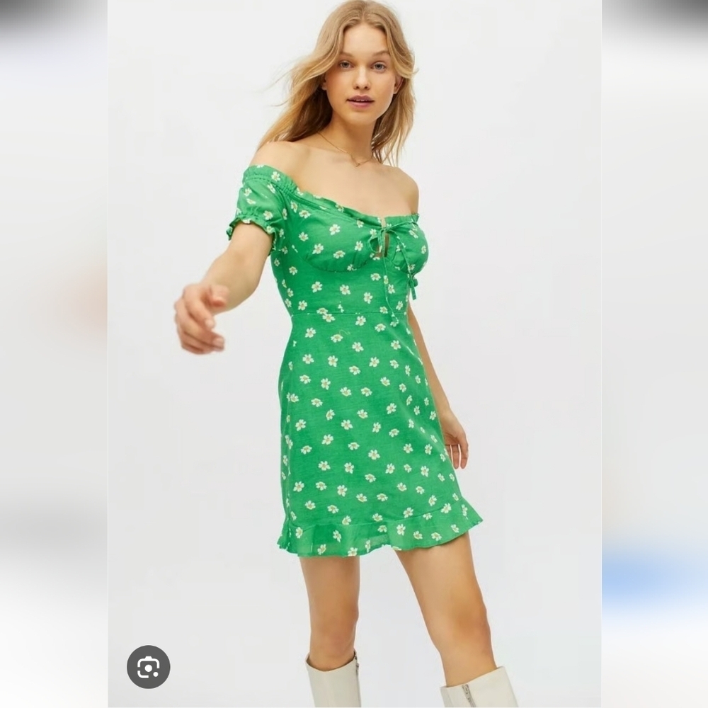 UO Green Daisy Milkmaid Mini Dress Cottagecore Festival Small Cotton